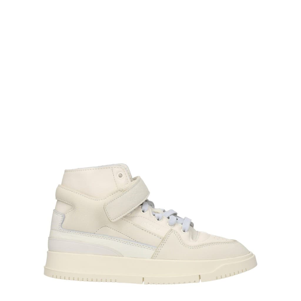 ADIDAS — Colore Primario: Beige
Stile: Street
Tipo Di Chiusura: Chiusura A Strappo, Chiusura Con Lacci
Materiali: Pelle