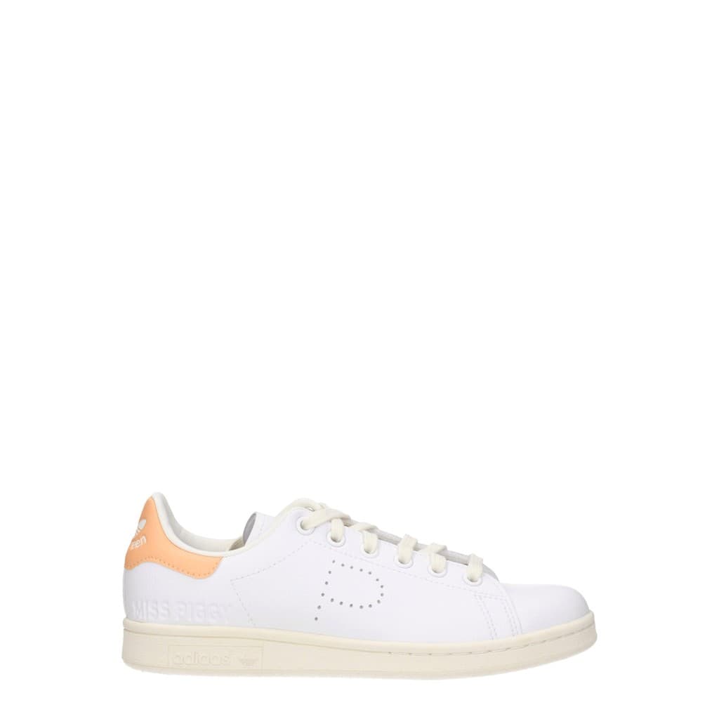 ADIDAS — Colore Primario: Bianco
Stile: Sporty Glam
Tipo Di Chiusura: Chiusura Con Lacci
Materiali: Eco Pelle
Suola Della Scarpa: Gomma
Punta Della Scarpa: Punta Tonda
Tipologia Tacco: Tacchi Bassi & Flat
Colore Secondario: Salmone
Mpn: Dstansmithgz5996