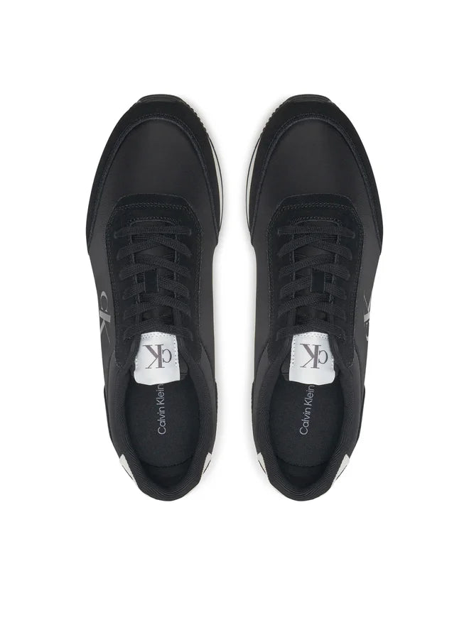 Calvin Klein Jeans Retro Runner Iconic nere – vista dall’alto (paio)